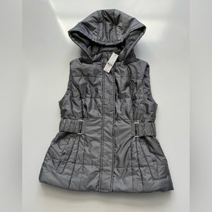 NY & Company puffer zip up vest
